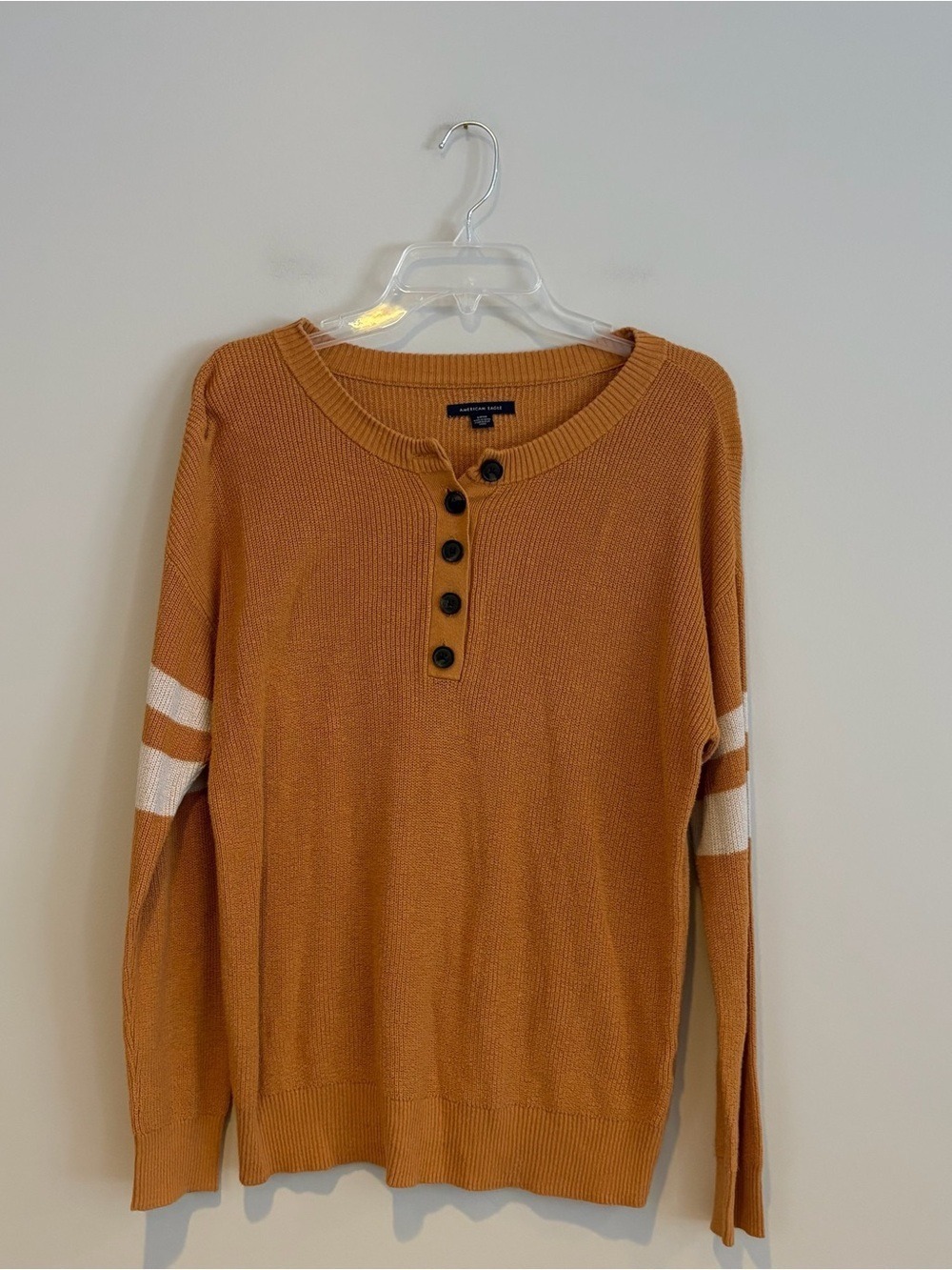 American Eagle Outfitters 90’s Rust Henley Sweater with White Sleeve Stripes